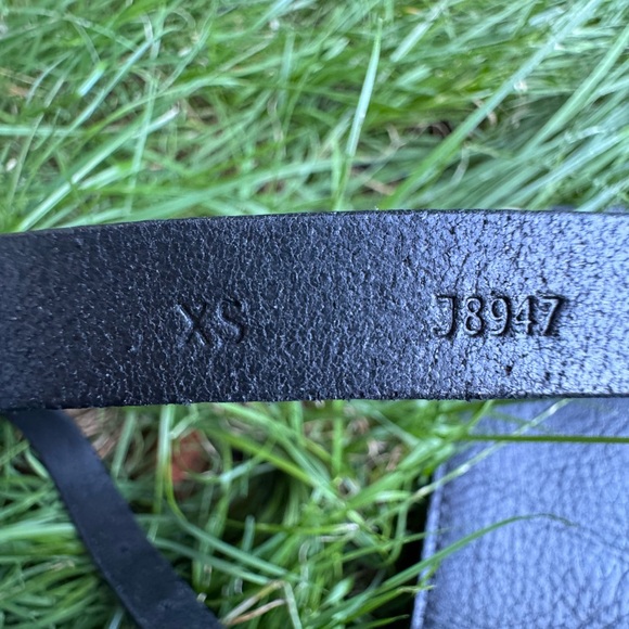 Madewell Leather Belt Bag / Black / The Simple Pouch Belt Bag / Every Day Style - Picture 9 of 13